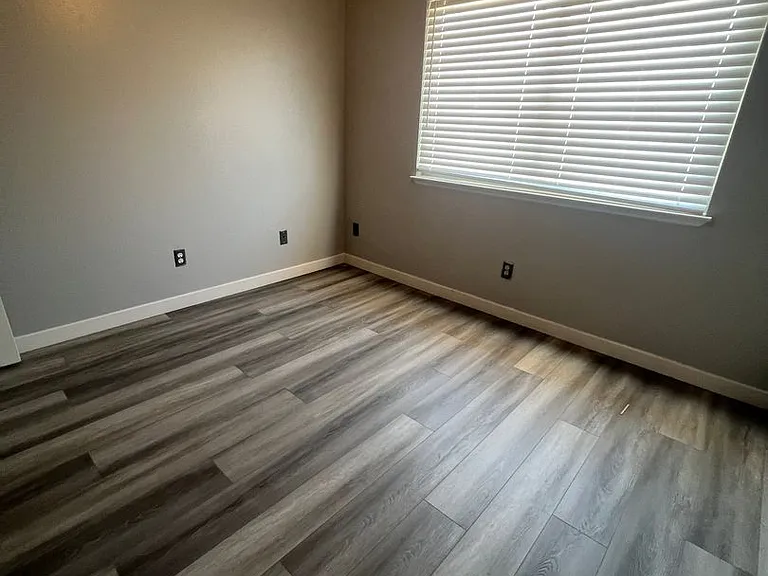 5348 Ravendale Cir — Photo 10