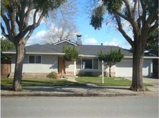 727 Line St, Hollister, CA