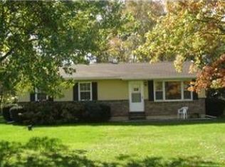 236 Sandhill Rd, Fleetwood, PA 19522