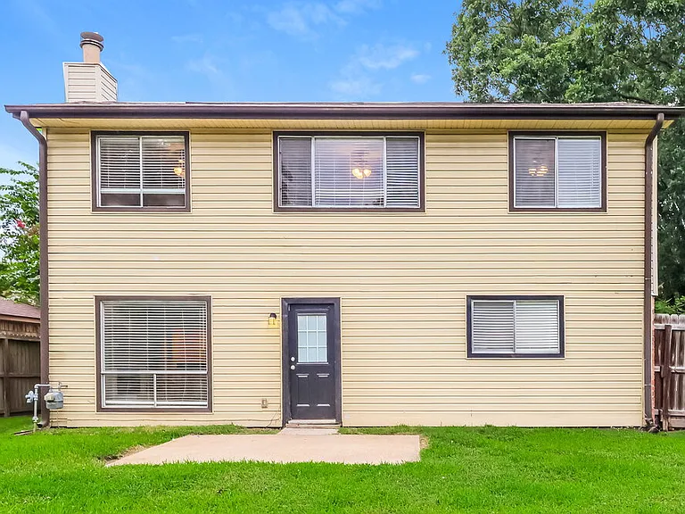 18903 Pine Trace Ct — Photo 17