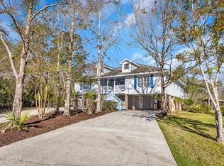 8240 Maunalani Pl, Diamondhead, MS 39525