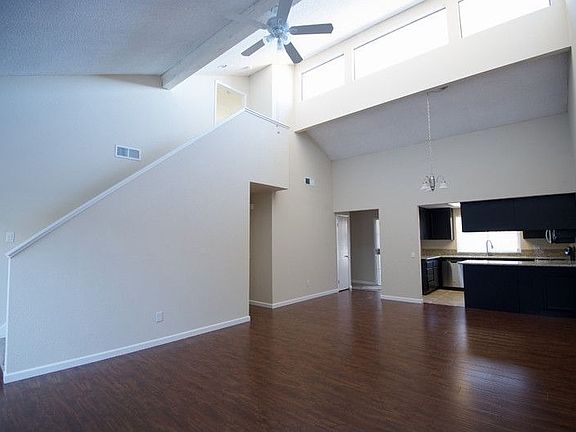 4th image of 72 Ishi Cir