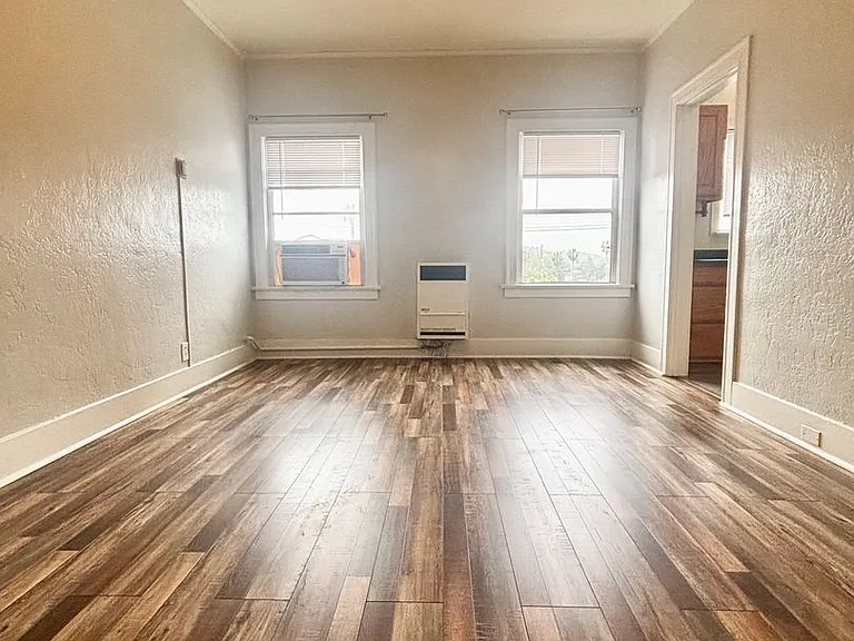 Ave 63 Apartments — Photo 9