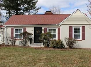 32 Mellen St, Hopedale, MA 01747