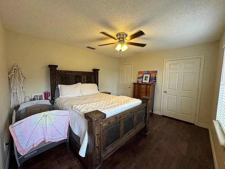 208 Summerset Ct — Photo 13