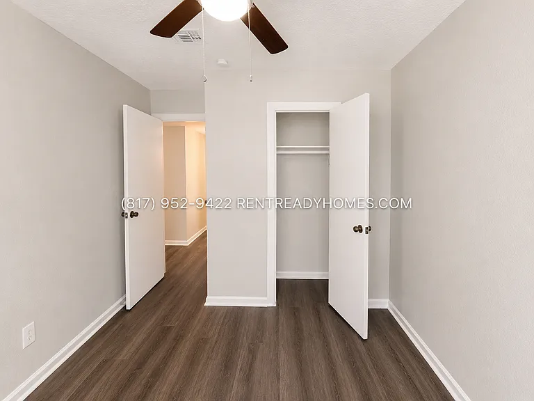 903 Progreso Dr — Photo 6