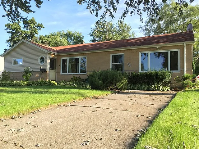 35 Chandler Ln photo 1