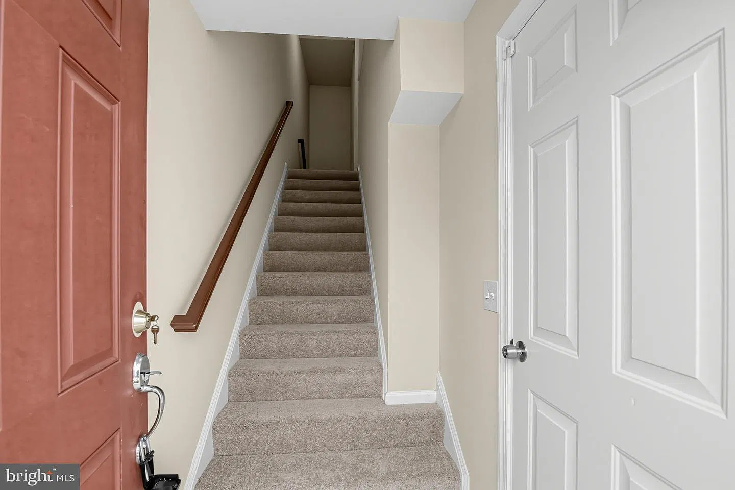 3 bed, 3.5 bath, 1755 sqft, $3,000 — Photo 3