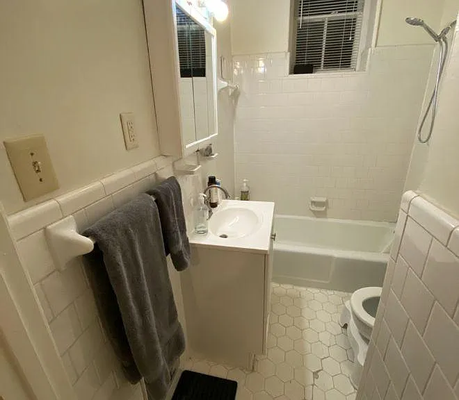219 E Taylor St #A — Photo 5