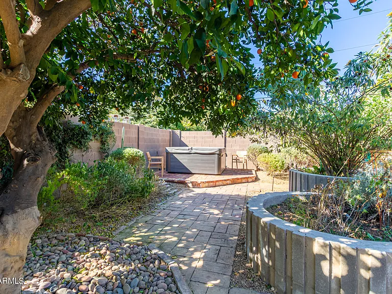 5018 N 71st Pl — Photo 22