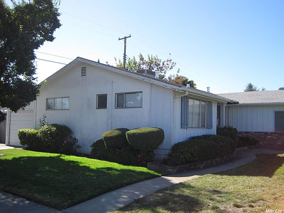 3rd image of 2260 51st Ave