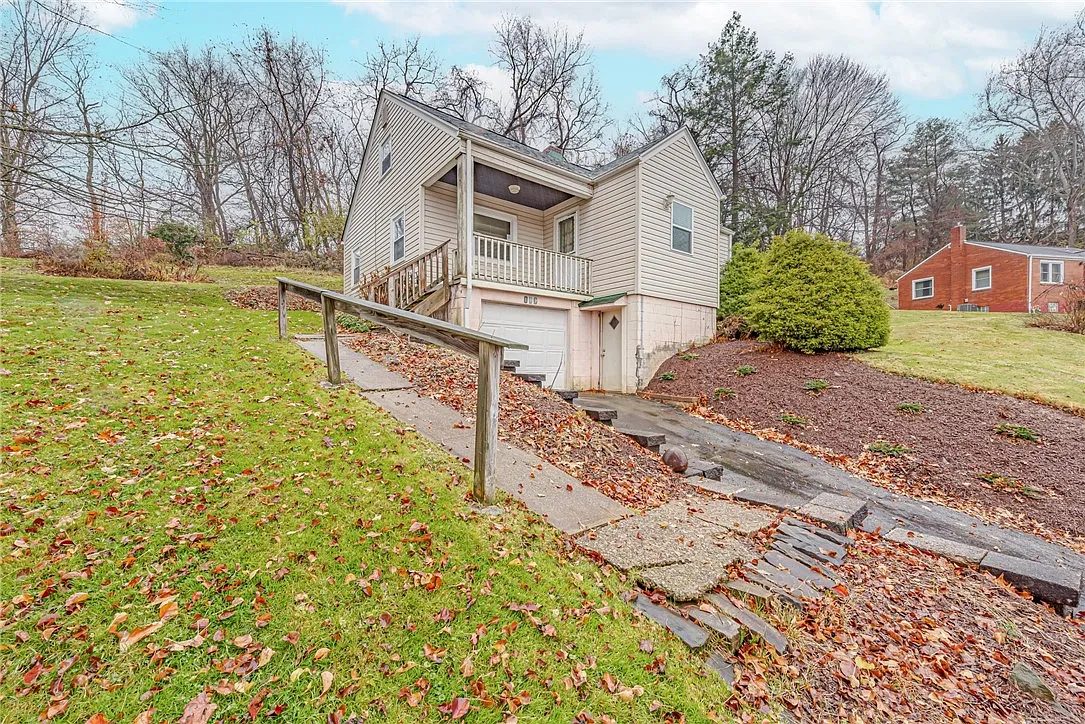 109 Colgan Ter photo 1