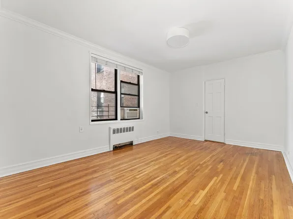 675 Academy Street image 8 of 11