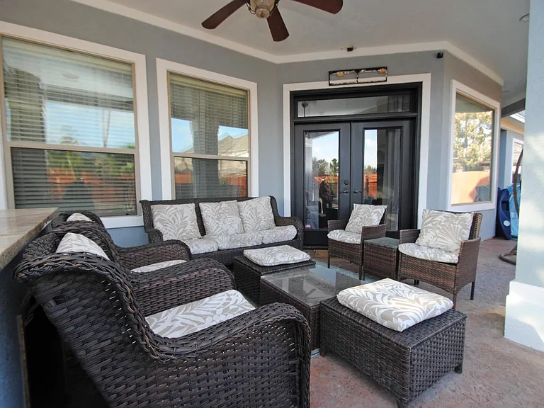 15823 Medina Lake Ln — Photo 35