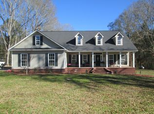 94 Crimson Dr, Gilbertown, AL 36908