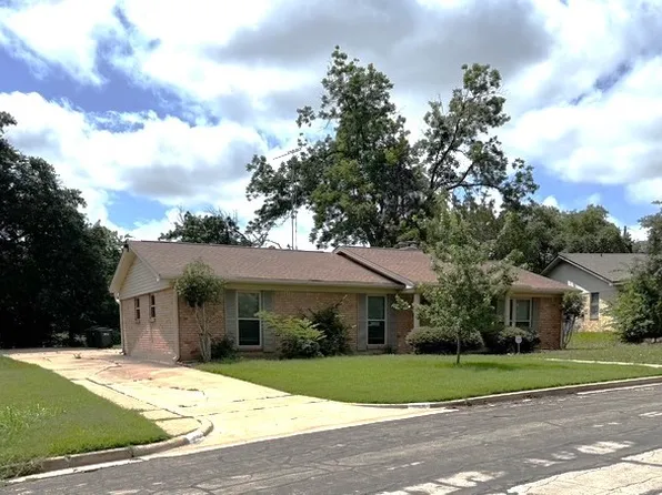 805 Glasgow Dr, Waco, TX 76710