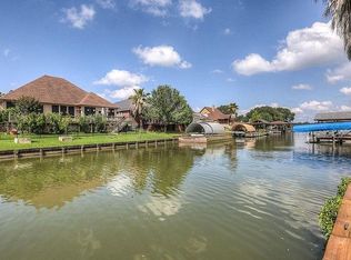 13217 Bluff View Dr, Willis, TX 77318