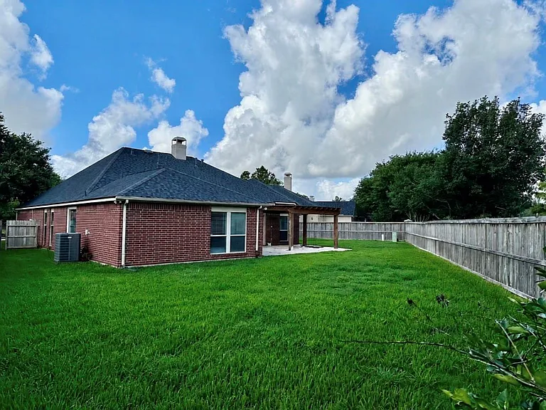 3131 Valley Ct — Photo 29