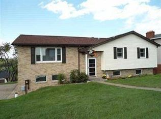 129 Martha Dr, Saint Clairsville, OH 43950