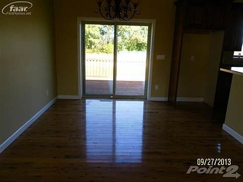 4th image of 5079 Leslie Dr