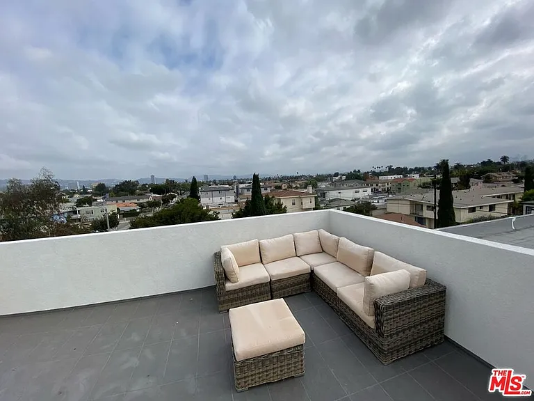 2206 Hauser Blvd — Photo 42