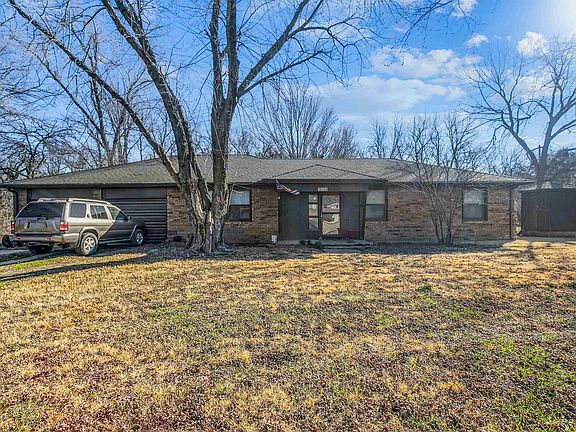 3rd image of 10158 SW Eagle Rd