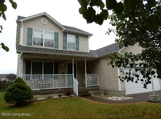296 Lakes Edge Dr, Shepherdsville, KY 40165