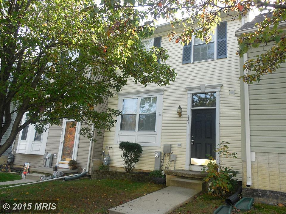 1st image of 231 Woodland Green Way