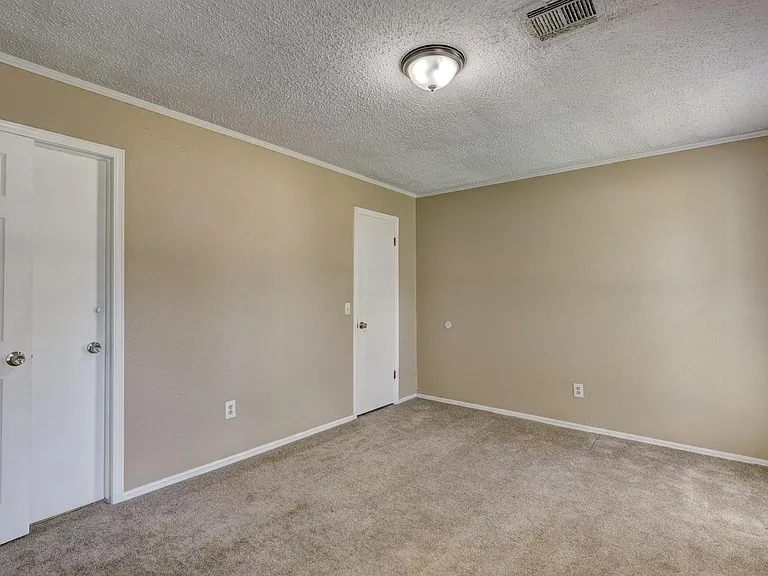 316 S Morgan Dr — Photo 5