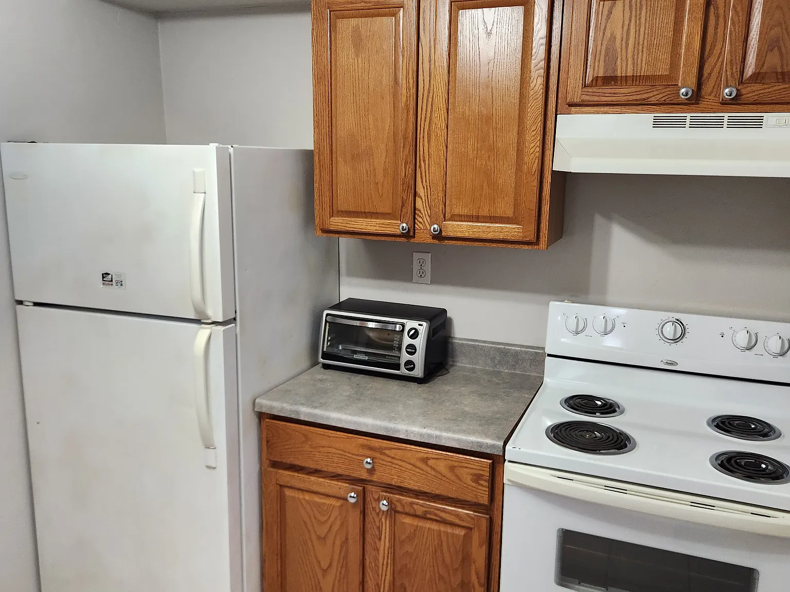 3 bed, 800 sqft, $1,100 — Photo 4