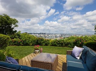 86 Harbourside Rd, Quincy, MA 02171