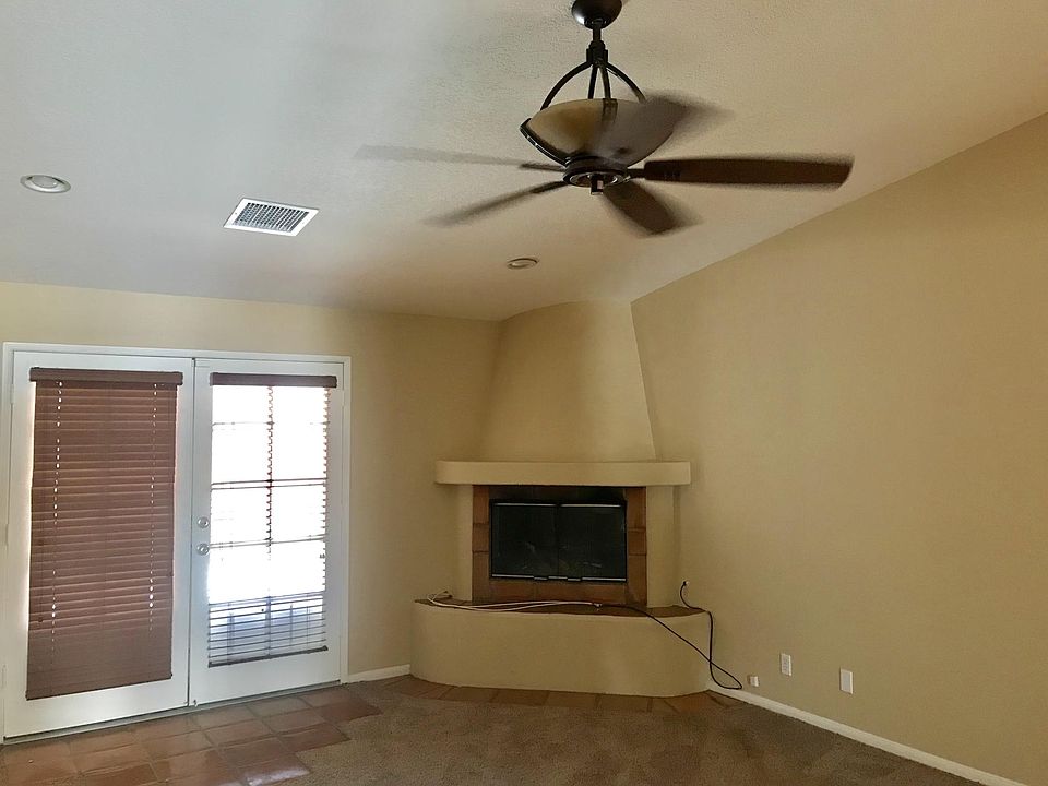 1st image of 52940 Avenida Diaz