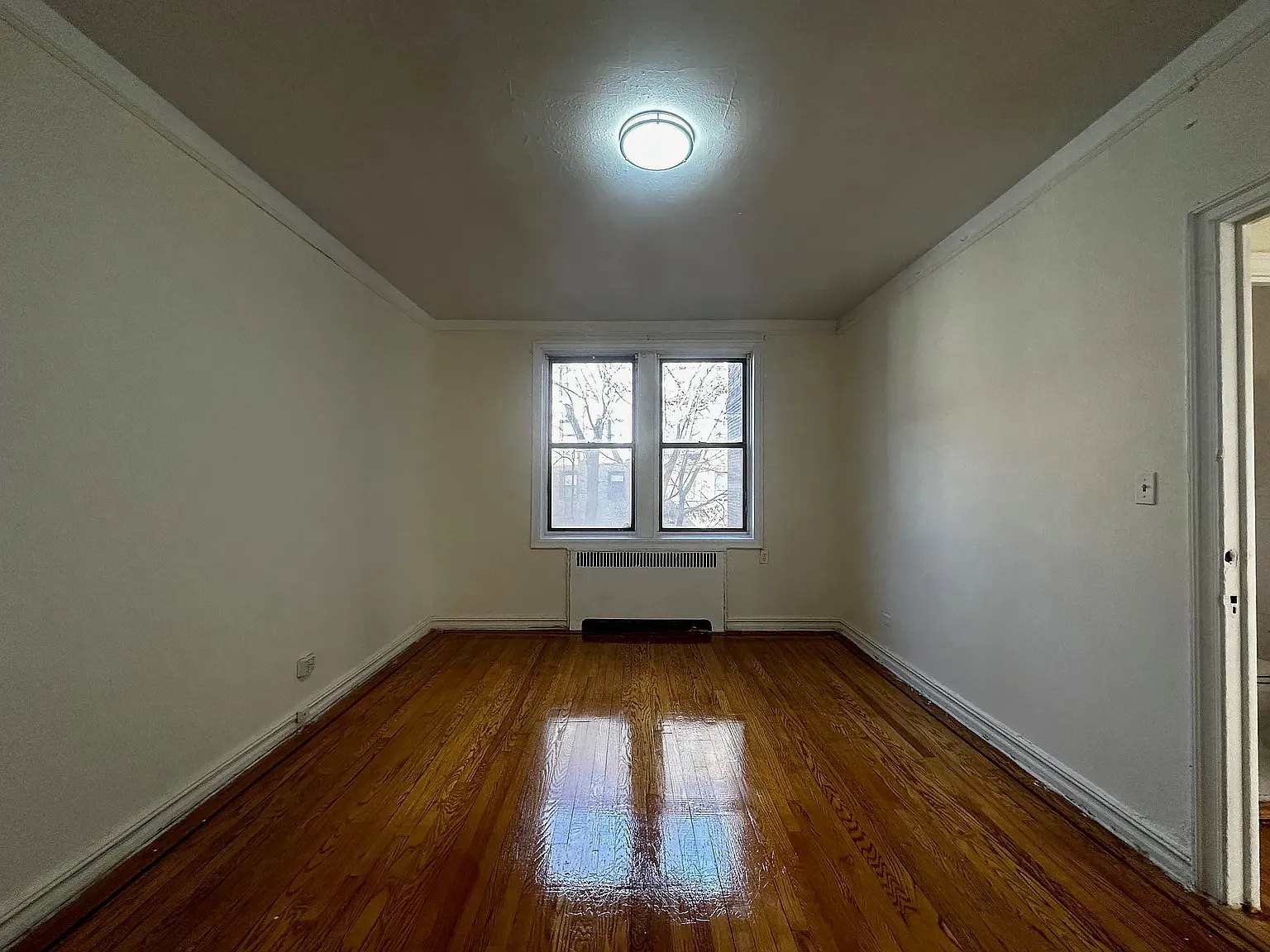7502 Ridge Boulevard — Photo 3