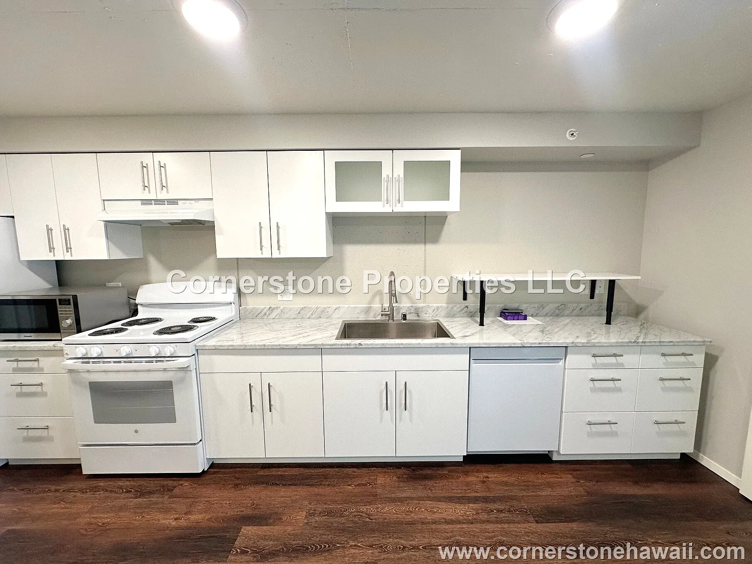 1604HOR - 1 — Photo 1