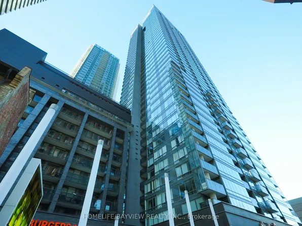 295 Adelaide St W Unit 316, Toronto, ON M5V 0L4