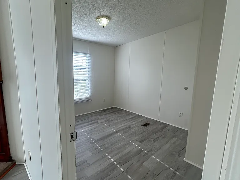 441 Cattail Ct — Photo 9