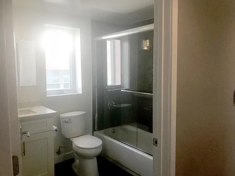 4305 Laurel Canyon Blvd #403 — Photo 14
