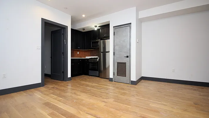 Rented by Nooklyn NYC LLC | media 1