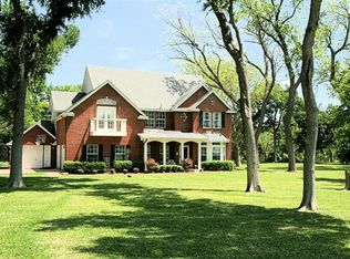 4450 Black Champ Rd, Waxahachie, TX 75165