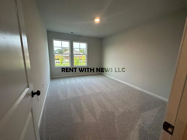 5124 Anamosa St — Photo 32