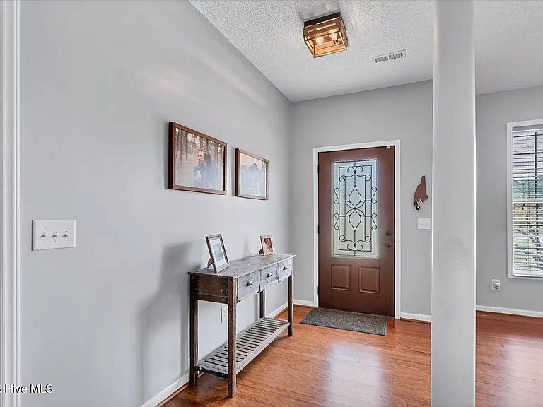 329 Green Links Dr — Photo 4