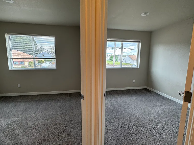 7610 Lakewood Dr W #B — Photo 17