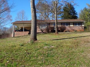 17 Cedar Estates Rd, Franklin, NC 28734