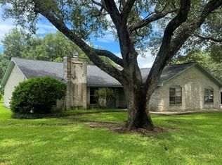 4 Shantilly Ln, Bay City, TX 77414