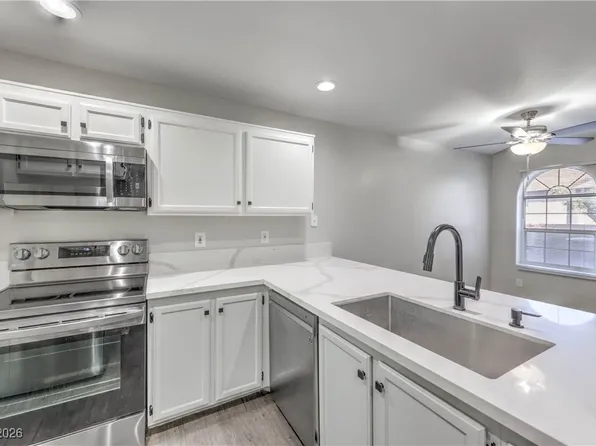1800 Edmond St Unit 125, Las Vegas, NV 89146