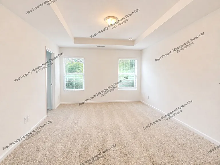 3105 Lilac Grove Dr — Photo 4
