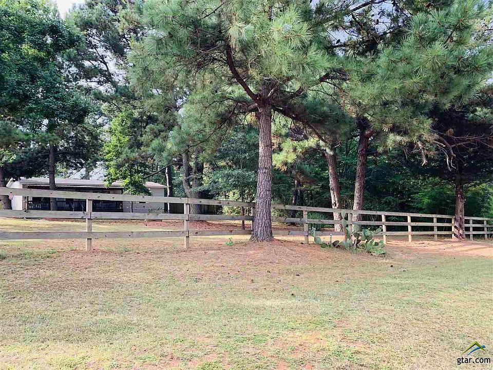 1st image of 21831 State Highway 135