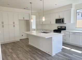 1928 S Apple Tree Way, San Bernardino, CA 92408