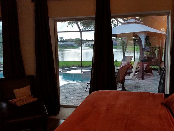 3rd image of 9819 Mar Largo Cir