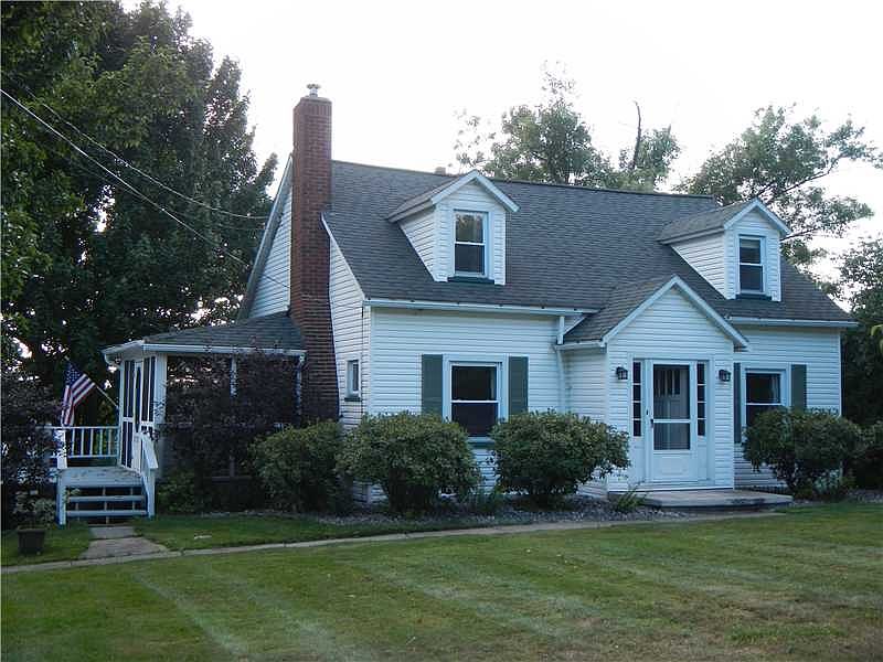 1st image of 129 W Sunbury Dr